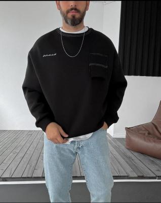سويت شيرت بجيب مقلوب - أسود